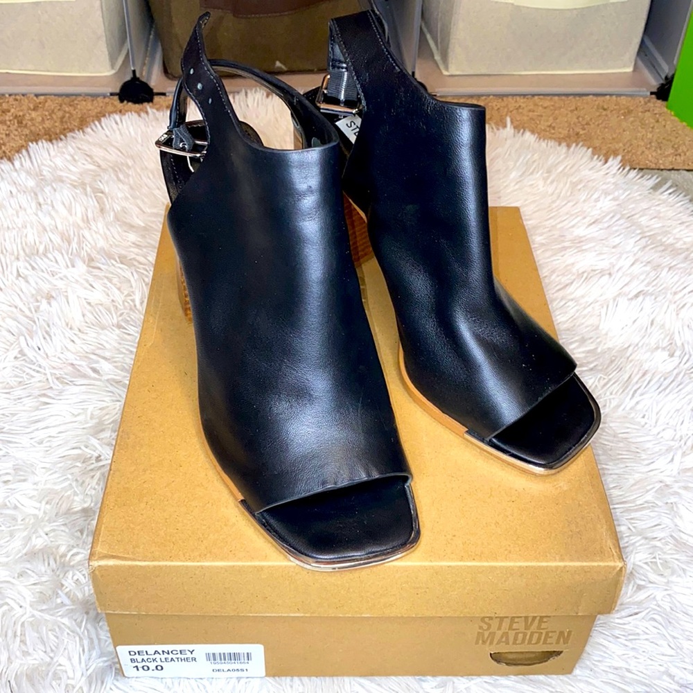Women’s Black Color Steve Madden Open Toe Clog